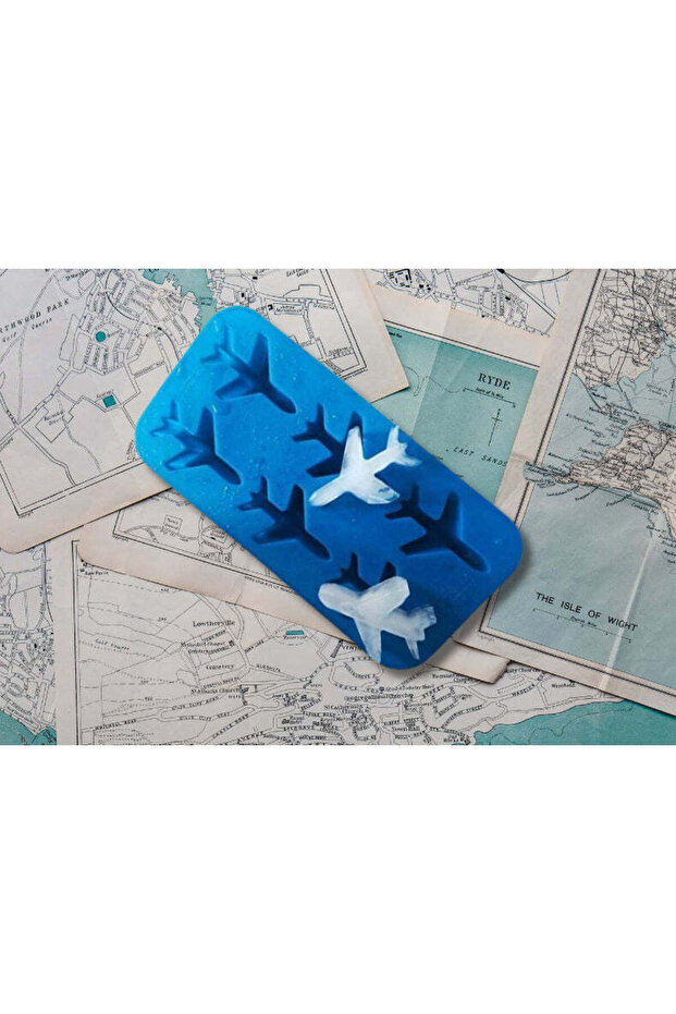 Airplane ice shape - 2