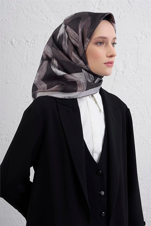 Geometric Patterned Pure Silk Twill Scarf 9413D 84