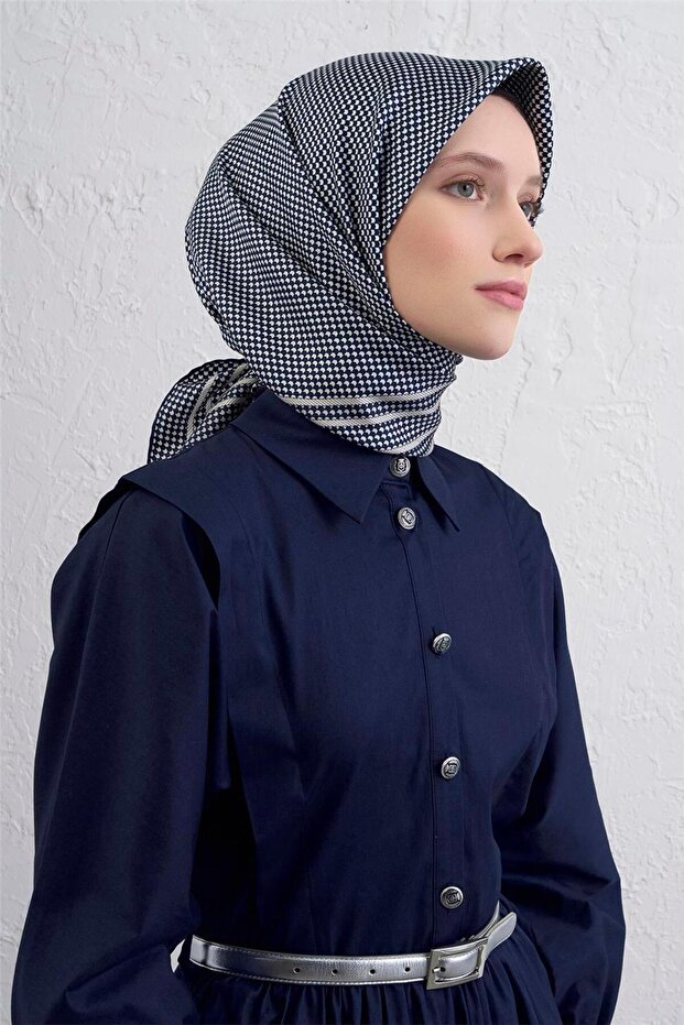 وشاح سورا من الحرير الخالص 9404D 86