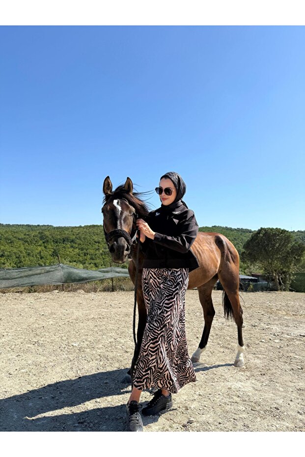 TAŞ İŞLEMELİ ÇITÇITLI KISA CEKET - 5