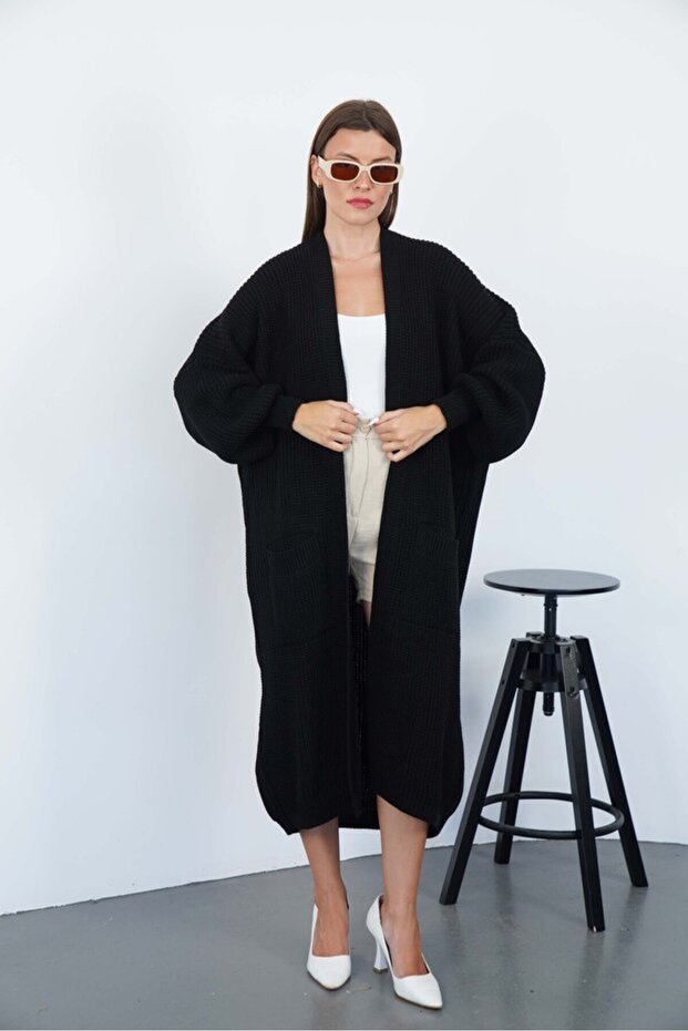 Women's Black Pocket Long Knitwear Cardigan