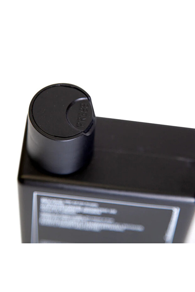 Uppercut Detox and Degrease Shampoo 240ml - 2