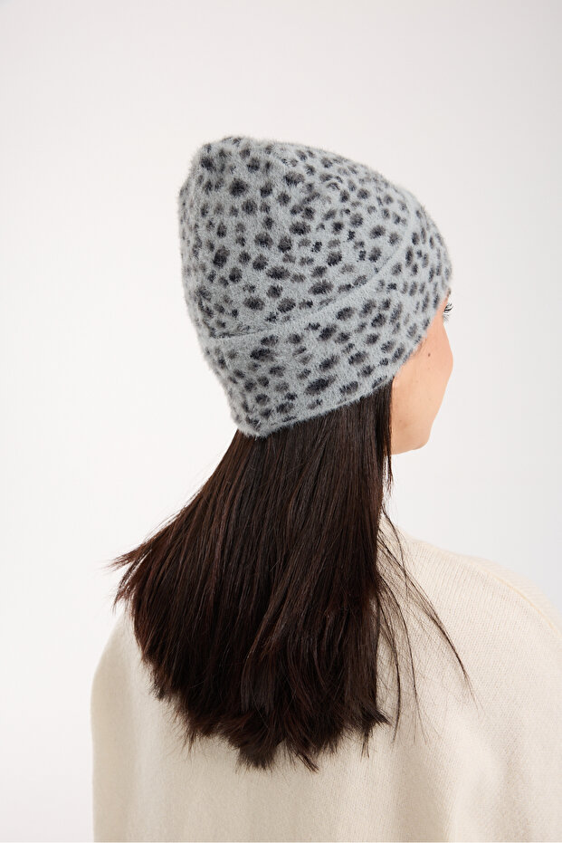 Gray Leopard Patterned Plush Folded Beret - 5