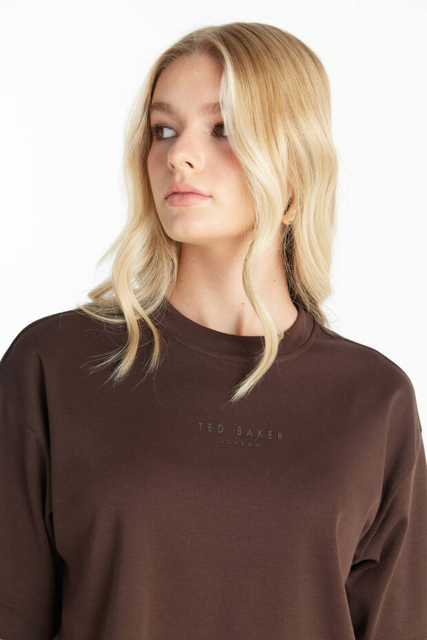 ACI KAHVERENGİ KUTU FORM TSHİRT - 5