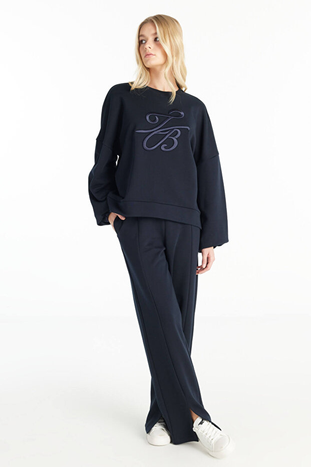 LACİVERT SARGI NAKIŞLI SWEATSHİRT - 2