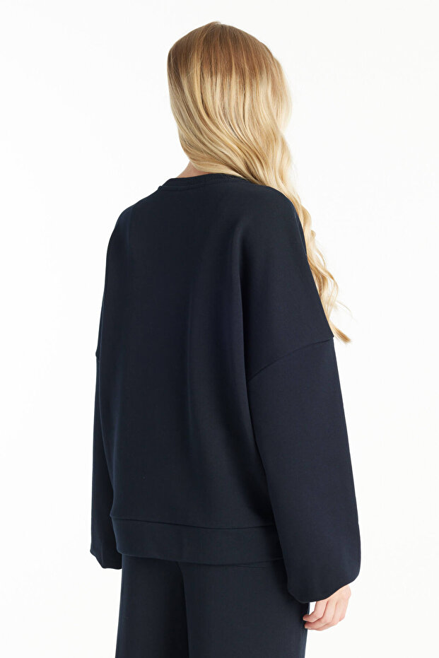 LACİVERT SARGI NAKIŞLI SWEATSHİRT - 4