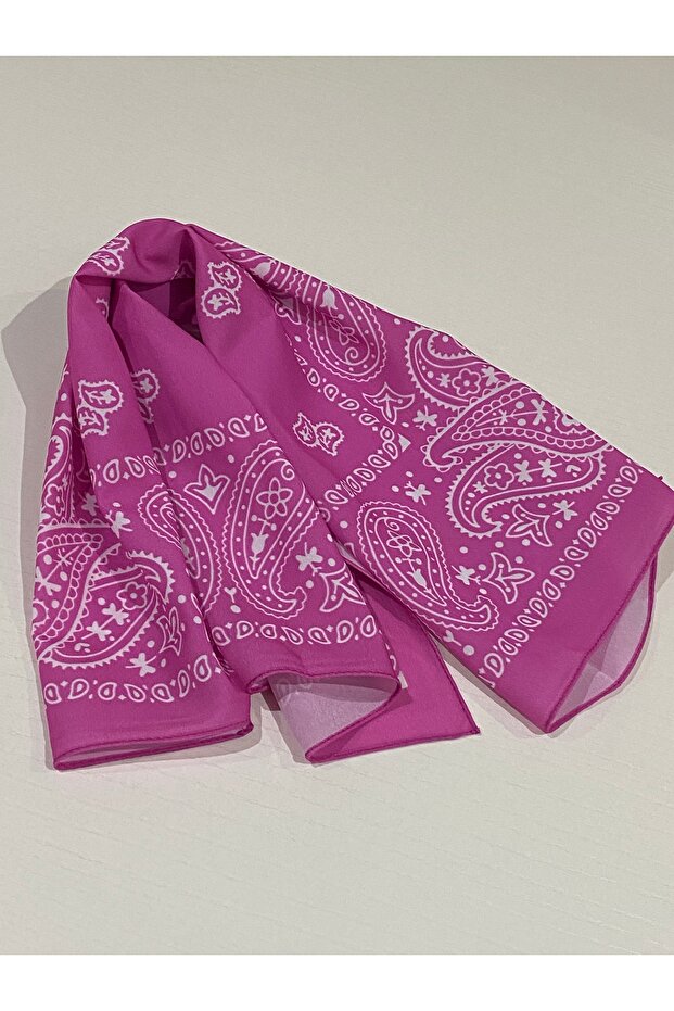 نموذج باندانا فولار ذو نمط مزخرف - 3