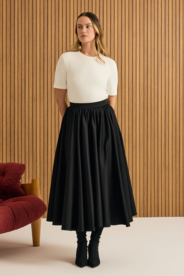 تنورة قطنية مطوية ذات أطراف واسعة - 2