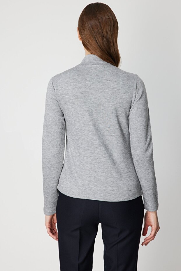 Drapeli Süs Düğmeli Bluz - 4