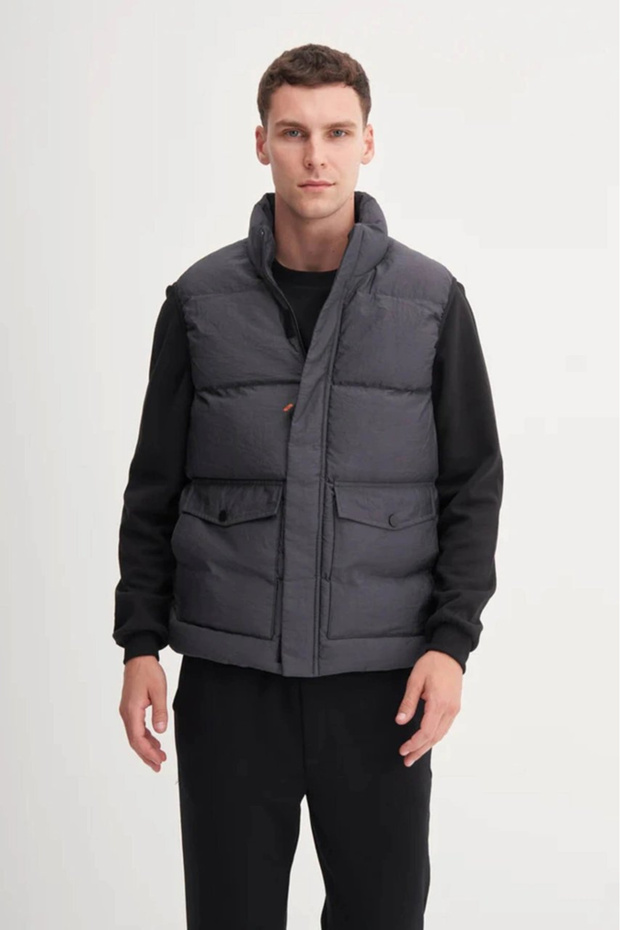 Shadow Slim Fit Fiber Filled Crinkle Fabric Vest-10260