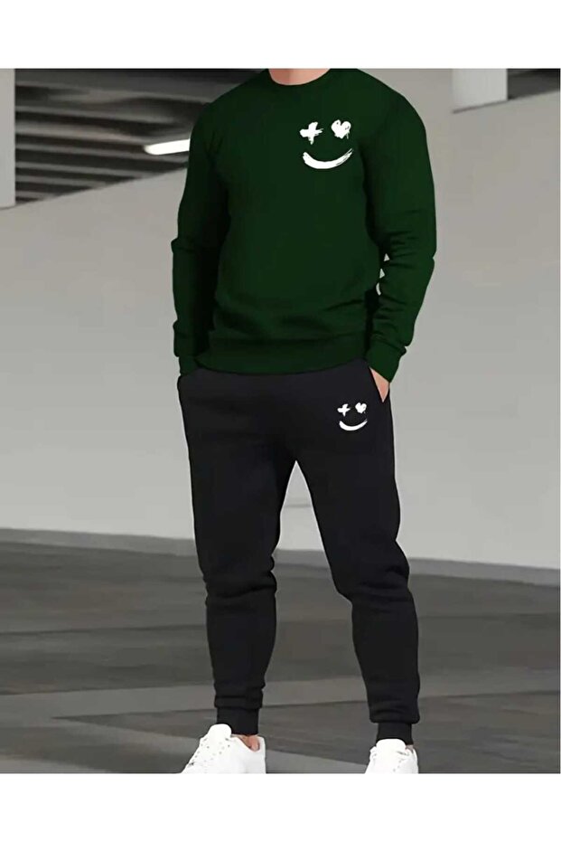 Minimalist Heart-Plus Eyed Face Printed Sweatshirt Set