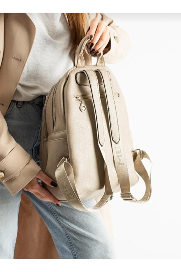 Mega Multi-Compartment Women's Backpack Suitable for Daily Use - 3