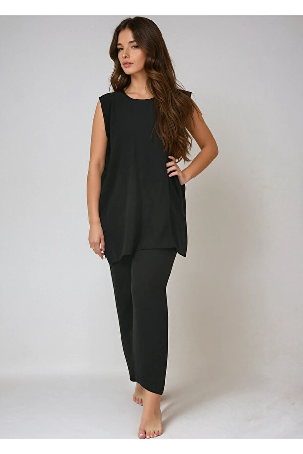 طقم من قطعتين باللون الأسود - 2