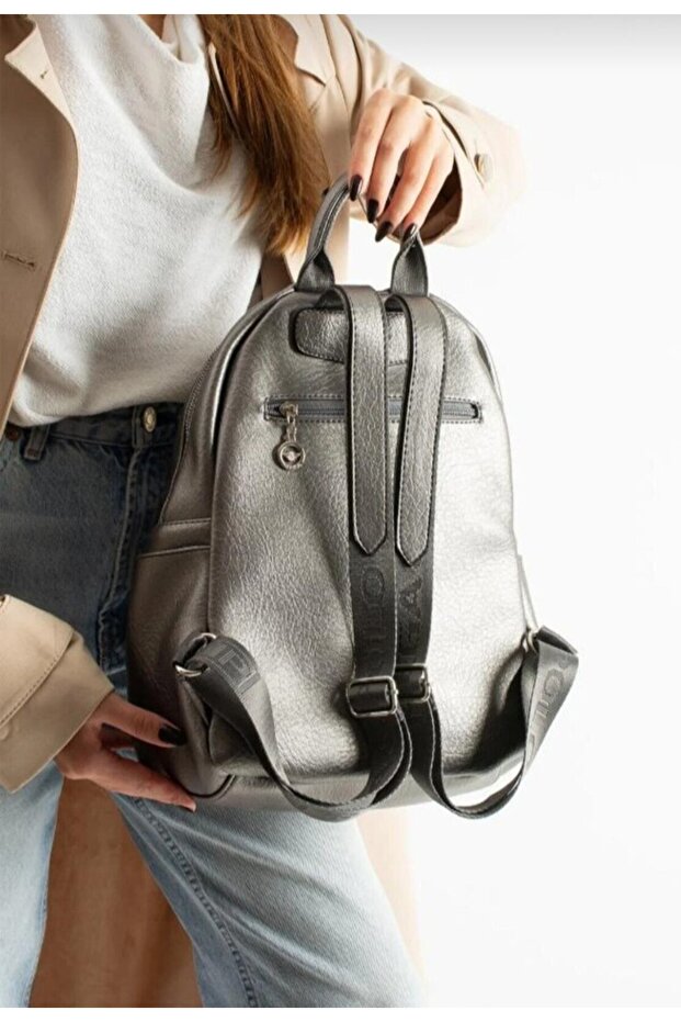 حقيبة ظهر نسائية كبيرة متعددة الأقسام مناسبة للاستخدام اليومي - 3