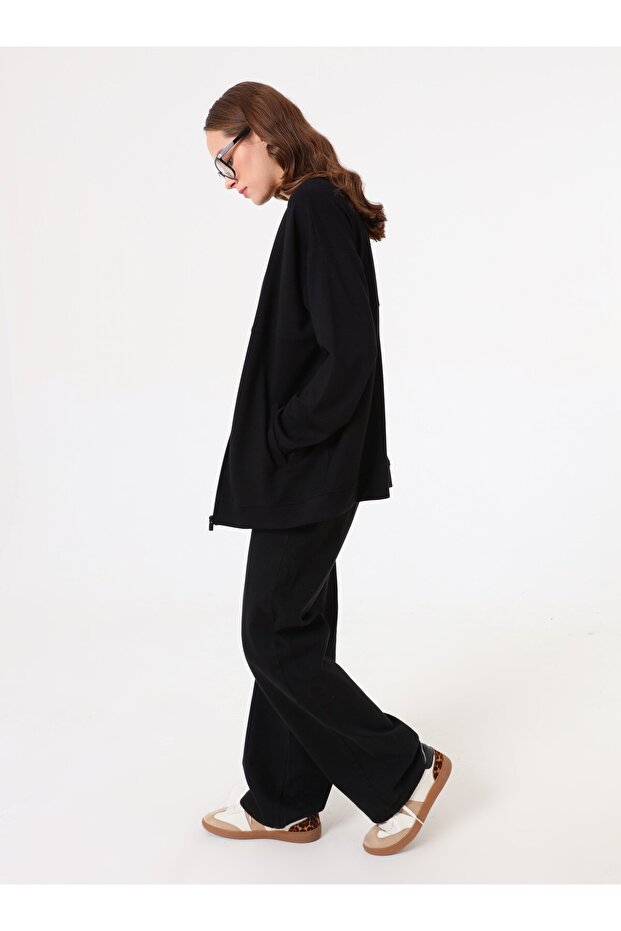 Basic Tasarım Dökümlü Sweatshirt - Siyah - - 4