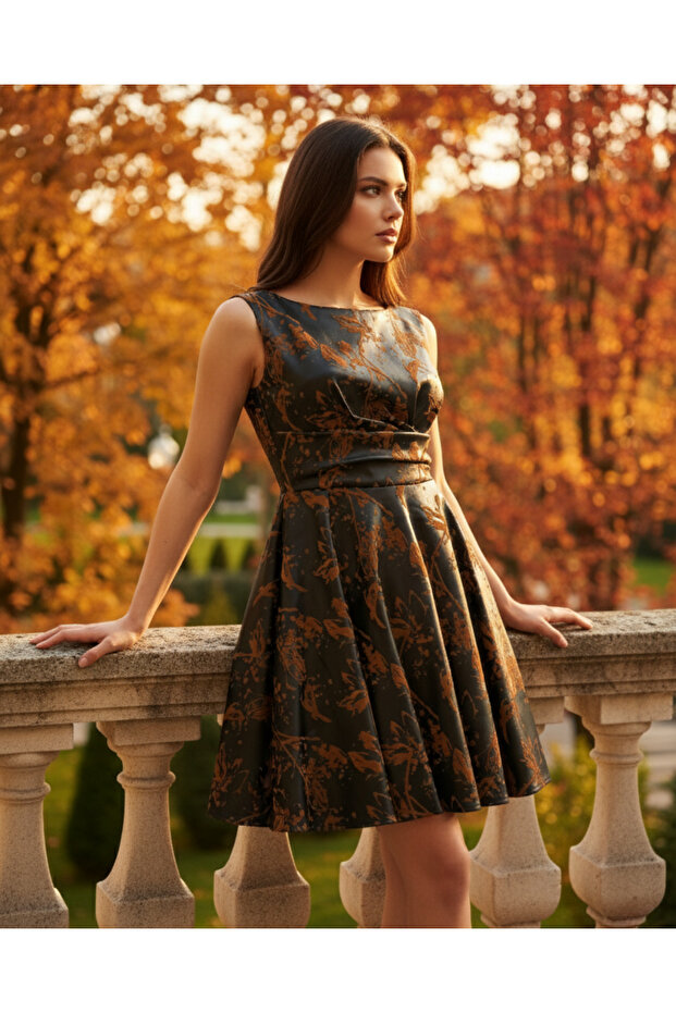 SUNİ DERİ KADİFE İŞLEMELİ SİYAH ELBİSE - 1