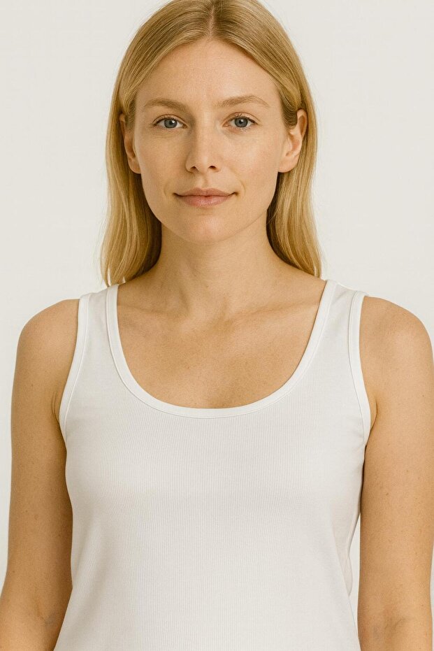 432 White Round Neck Lycra Cotton Tank Top