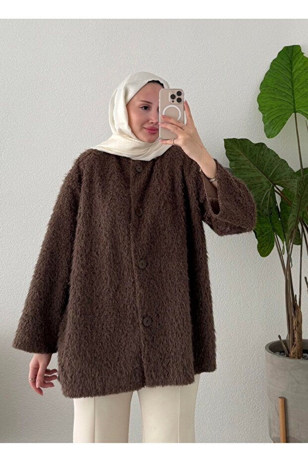 سترة تيدي ذات القبعة المزينة بالريش - 1