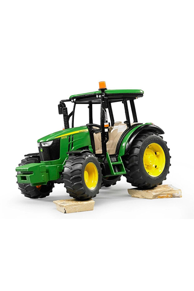 John Deere 5115M Traktör - 2