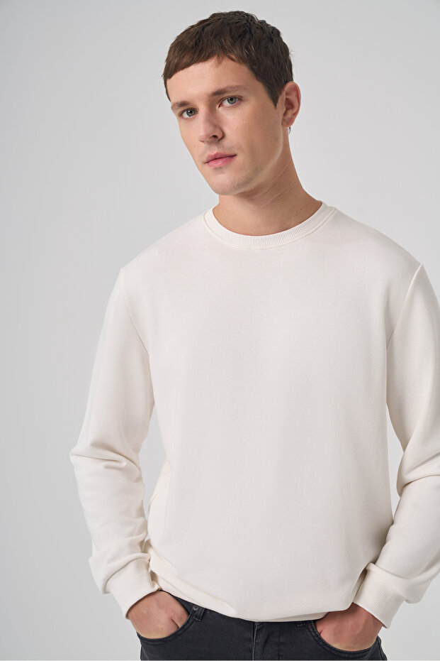 Erkek Ekru Basic Bisiklet Yaka Sweatshirt - 3