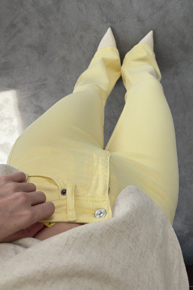 Marka Model İspanyol Jean- SARI - 4