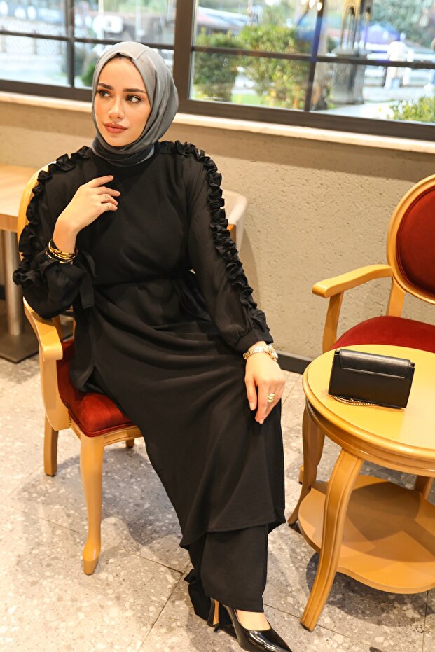 طقم ميلا المزدوج المكشكش - 4