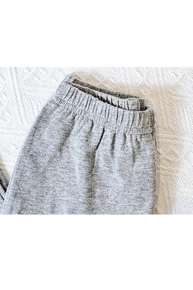 طقم بيجاما بلون موحد للجنسين - 2