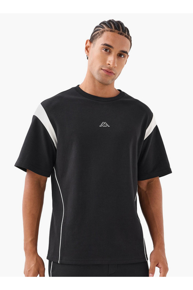 Men Colourblock T-shirt