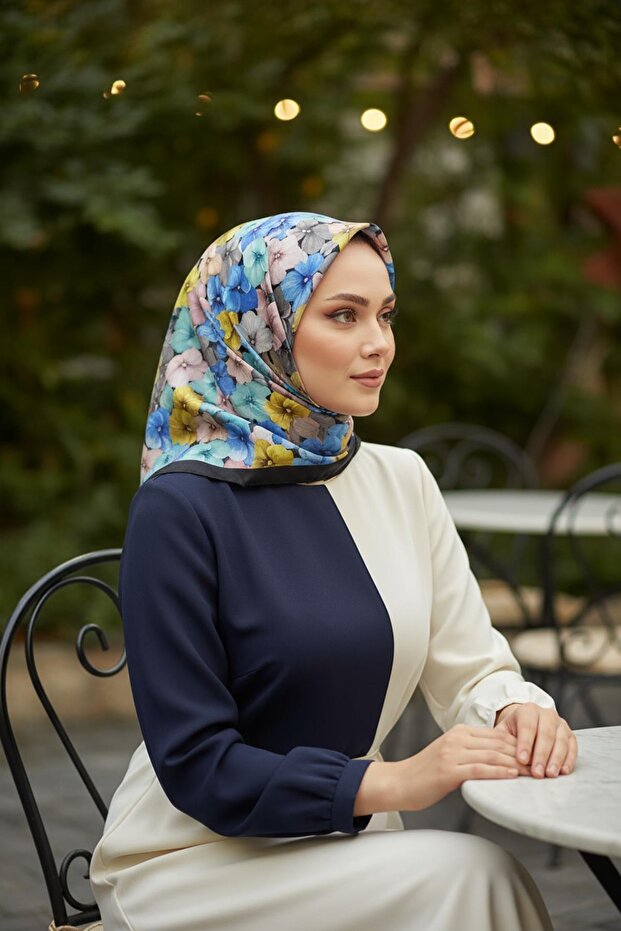 Hydrangea Flower Pattern Cobalt Soft Cotton Scarf - 1