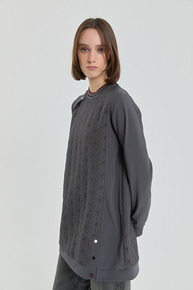 سترة رفيعة مبطنة بالريبان باللون الأنثراسيت - 2