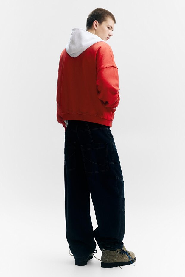 Kontrast kapüşonlu fermuarlı sweatshirt - 4