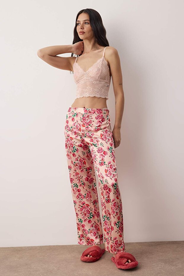 Çok Renkli 3'lü Çeyiz Set Çiçekli Üst Dantel, Alt Saten Külotlu Dokuma Pijama Takımı THMAW26PT00077 - 2