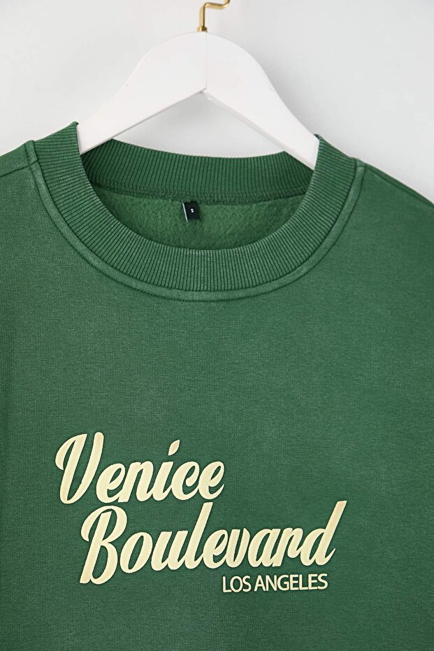Yeşil Yıkamalı Slogan Baskılı Oversize/Geniş Kalıp Kalın İçi PolarlıÖrme Sweatshirt TWOAW26SW00248 - 7