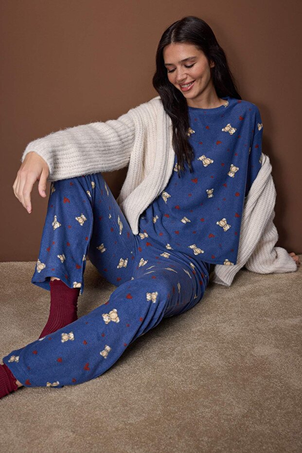 Lacivert Ayıcık ve Kalp Desenli Kışlık Polar Örme Pijama Takımı THMAW26PT00150 - 1
