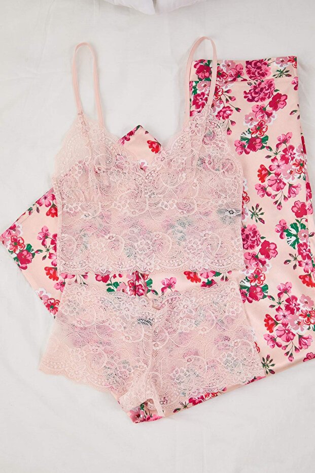Çok Renkli 3'lü Çeyiz Set Çiçekli Üst Dantel, Alt Saten Külotlu Dokuma Pijama Takımı THMAW26PT00077 - 5