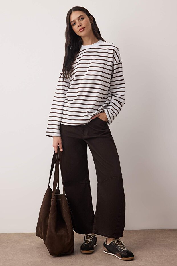 Kahverengi Çizgili Oversize/Geniş Kesim Bisiklet Yaka İnce Örme Sweatshirt TWOAW23SW00326 - 2