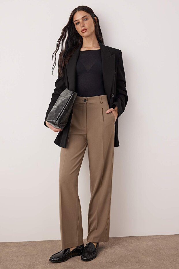 Bej Wide Leg Geniş Paça Pileli Dokuma Pantolon TWOAW25PL00105 - 1