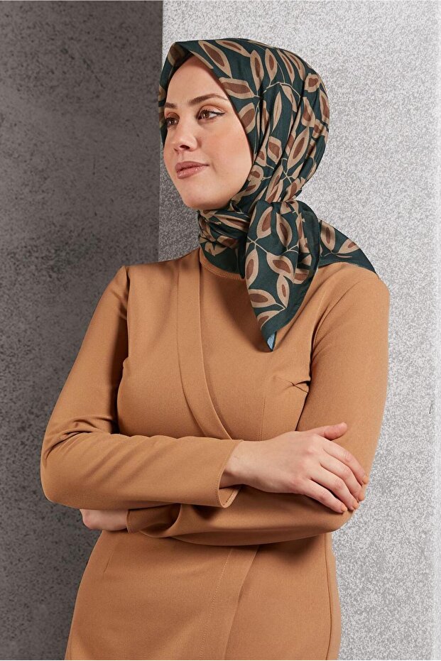 ألفينا وشاح منقوش 8508
