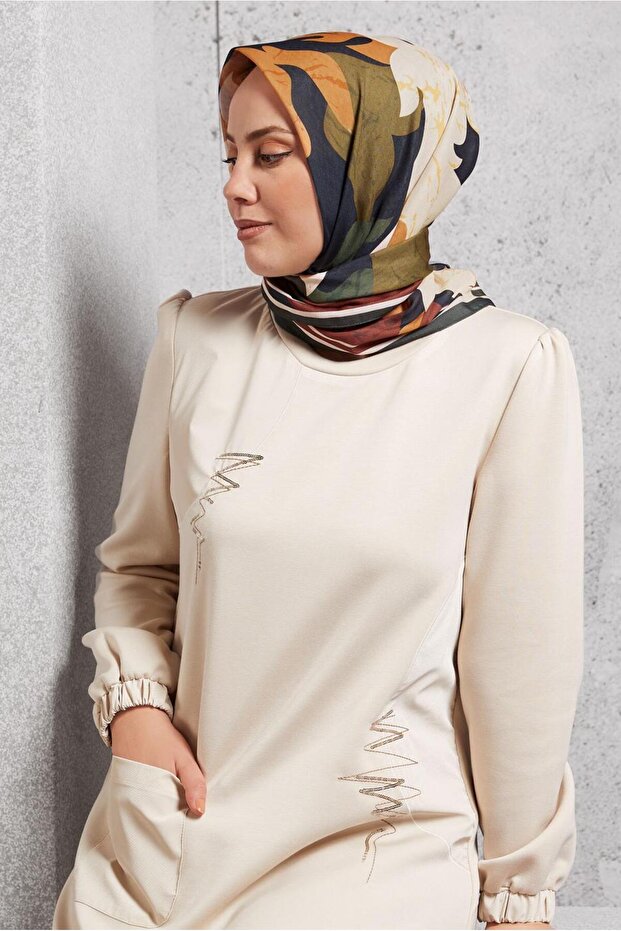 ألفينا وشاح منقوش 8506