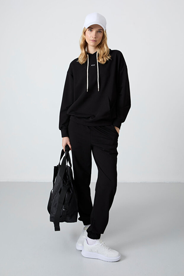 Black Hooded Kangaroo Pocket Comfortable Fit Elastic Cuff Women's Tracksuit Set - 95288