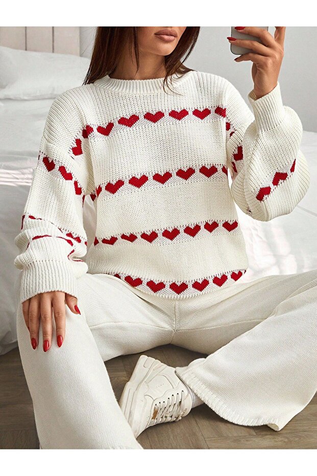 طقم محبوك من LOVE - 1