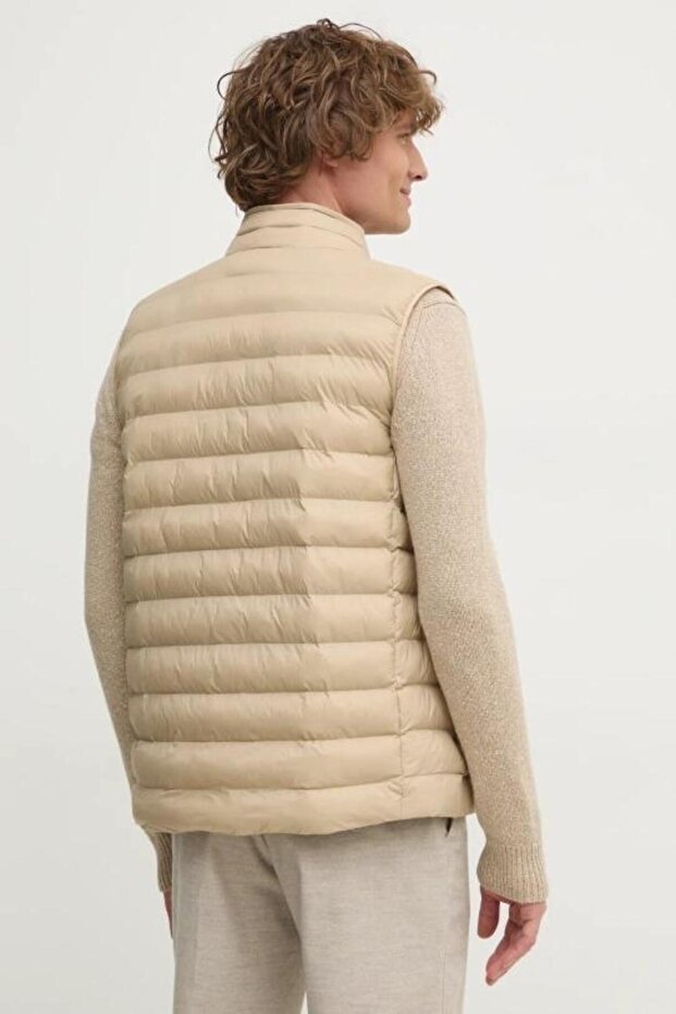 PACKABLE RECYCLED VEST - 7