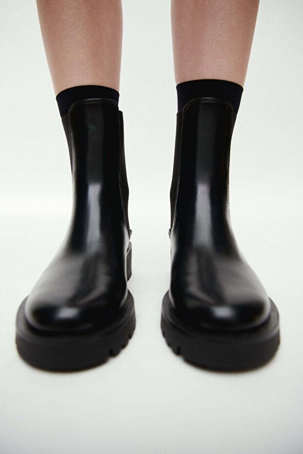 Chelsea boots