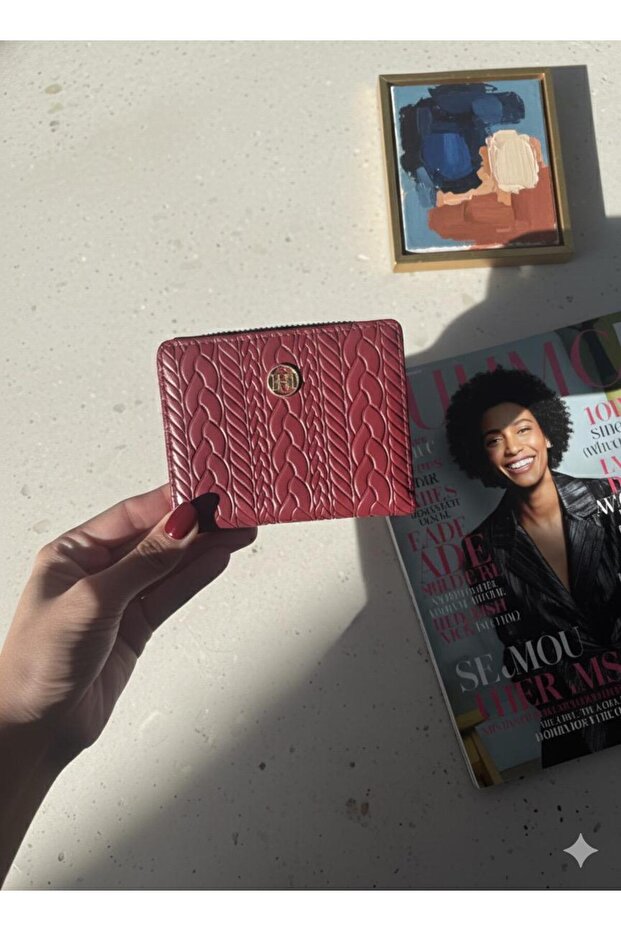 Burgundy Embossed Knitted Patterned Medium Size Zippered Card Holder Wallet