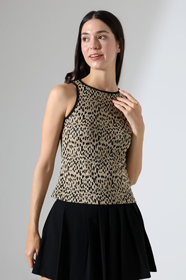 Hamar Halter Neck Leopard Jacquard Sleeveless Slim Fit Women's Blouse & Top - Beige