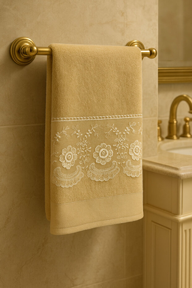 Turquoise French Laced Cappicuno Velvet Towel 50x90