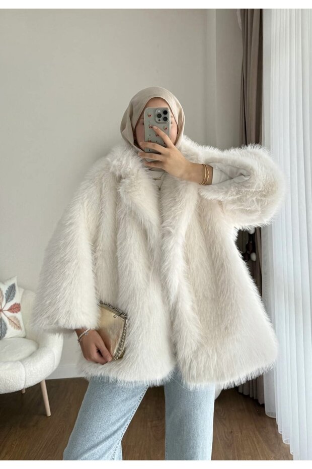 Women's Soft Textured New Season Lolita Fur Coat - Ecru