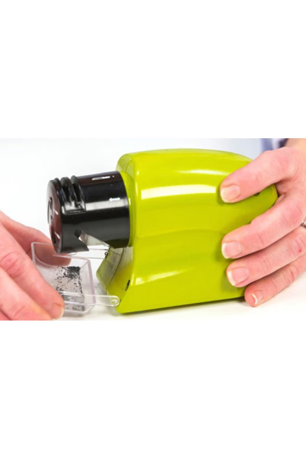 Universal sharpener for knives, scissors, screwdrivers or other accessories SWIFT SHARP - 3