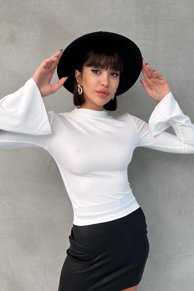 Mock Neck Ruched Detail Spanish Sleeve Slim Fit Knitwear Look Blouse
