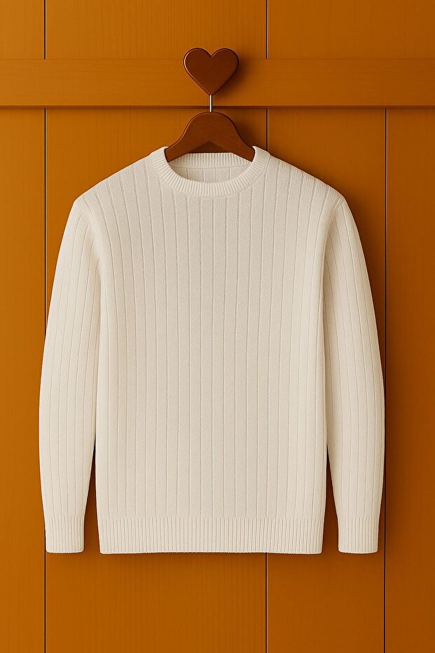 Crew neck knit sweater